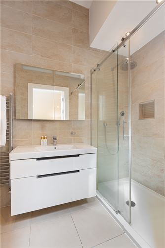 11 Lad Lane Upper, South City Centre, Dublin 2