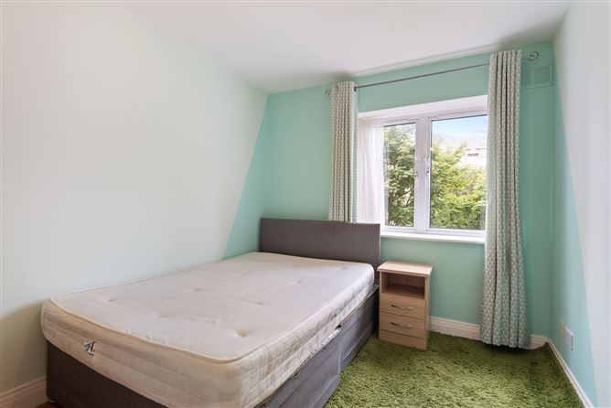 57 Hampton Square, Navan Road, Dublin 7