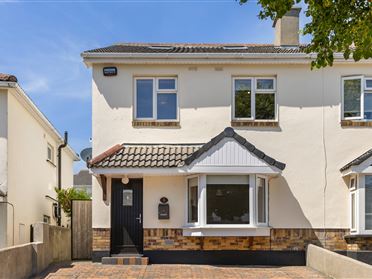 Main image of 8 Sandyford Hall Grove