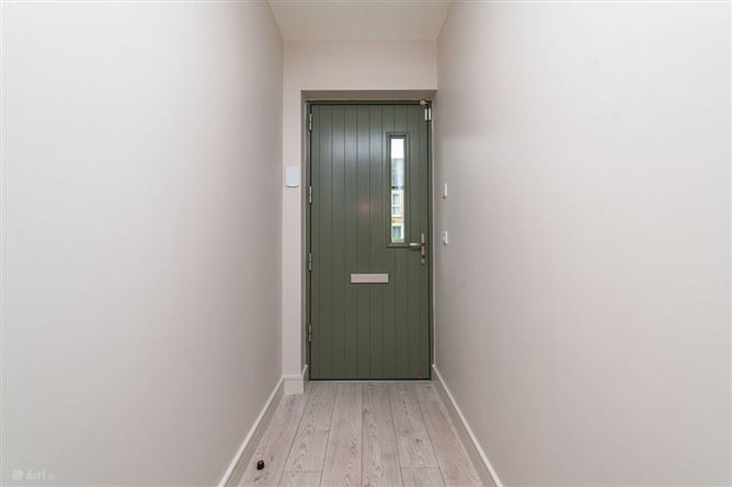 10 Oak Park Avenue, Oak Park, Naas, Co. Kildare