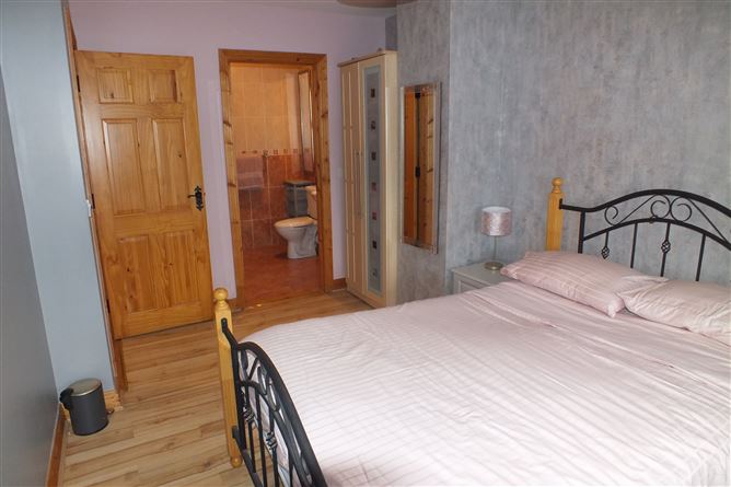 4 Radharc Nas gcaislean, Collooney, Sligo