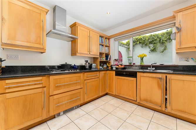27 Violet Hill Drive , Glasnevin, Dublin 11