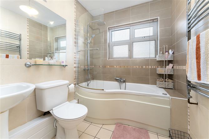27 Violet Hill Drive , Glasnevin, Dublin 11
