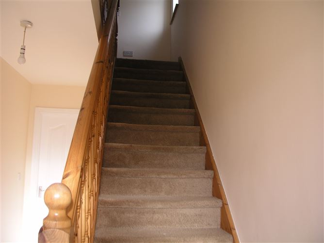 16 Mooreville Estate, Rathdowney, Laois