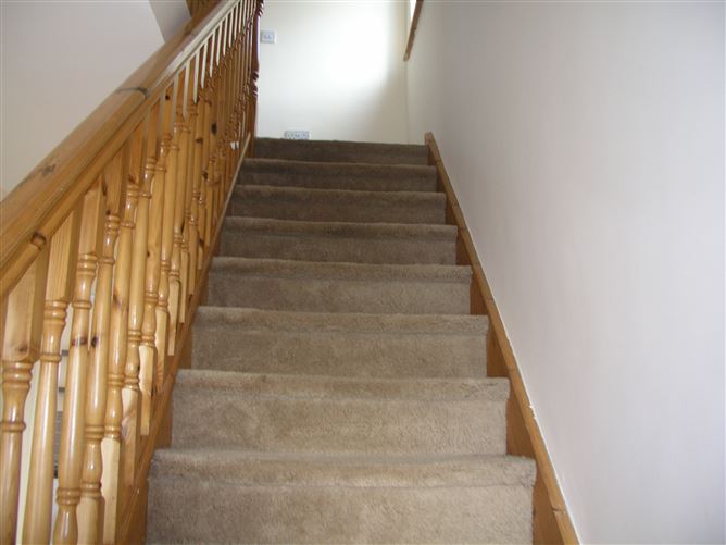 16 Mooreville Estate, Rathdowney, Laois