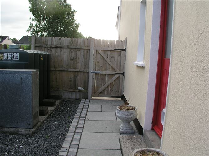 16 Mooreville Estate, Rathdowney, Laois