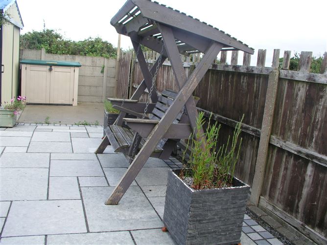 16 Mooreville Estate, Rathdowney, Laois