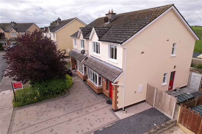 16 Mooreville Estate, Rathdowney, Laois