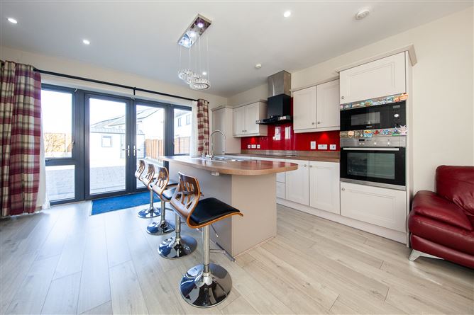 Photo 6 of 30 — 31 Hollywoodrath Crescent, Hollystown, Dublin 15