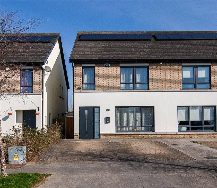 31 Hollywoodrath Crescent, Hollystown, Dublin 15