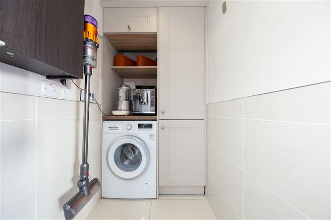 Photo 13 of 30 — 31 Hollywoodrath Crescent, Hollystown, Dublin 15