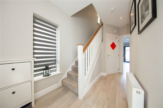 31 Hollywoodrath Crescent, Hollystown, Dublin 15