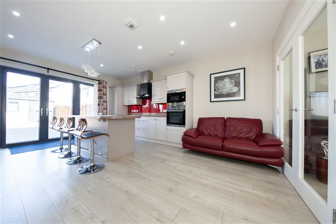Photo 11 of 30 — 31 Hollywoodrath Crescent, Hollystown, Dublin 15