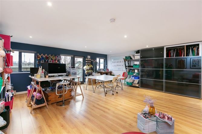 68/68A Hyde Square, South Circular Road, Dublin 8