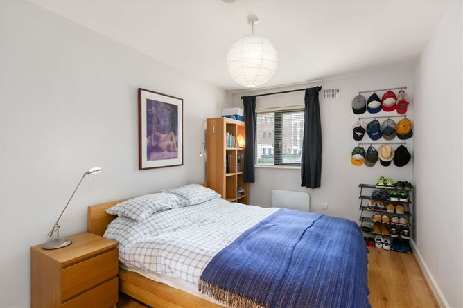 68/68A Hyde Square, South Circular Road, Dublin 8