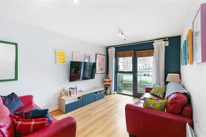 68/68A Hyde Square, South Circular Road, Dublin 8