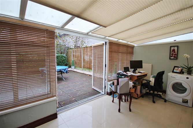 2 Abbeywood Avenue, Lucan, Co. Dublin