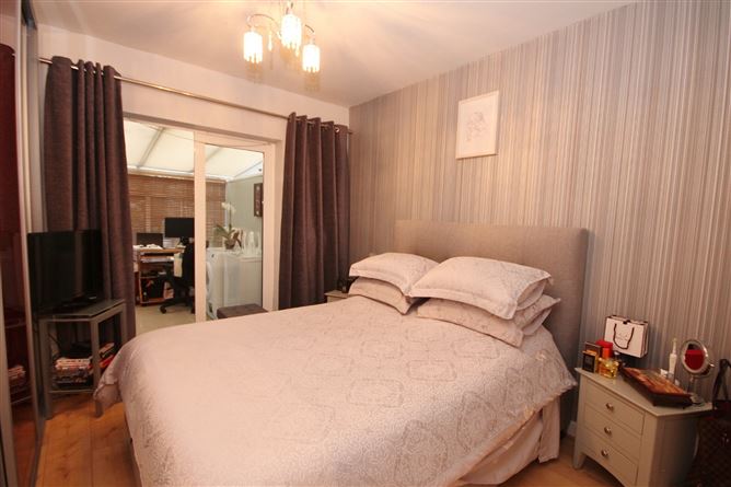 2 Abbeywood Avenue, Lucan, Co. Dublin