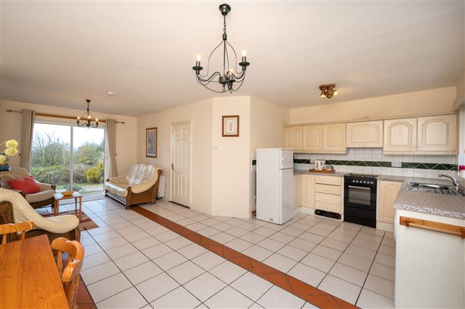 2 Lee Valley Golf & Country Club, Clashanure, Ovens, Co. Cork
