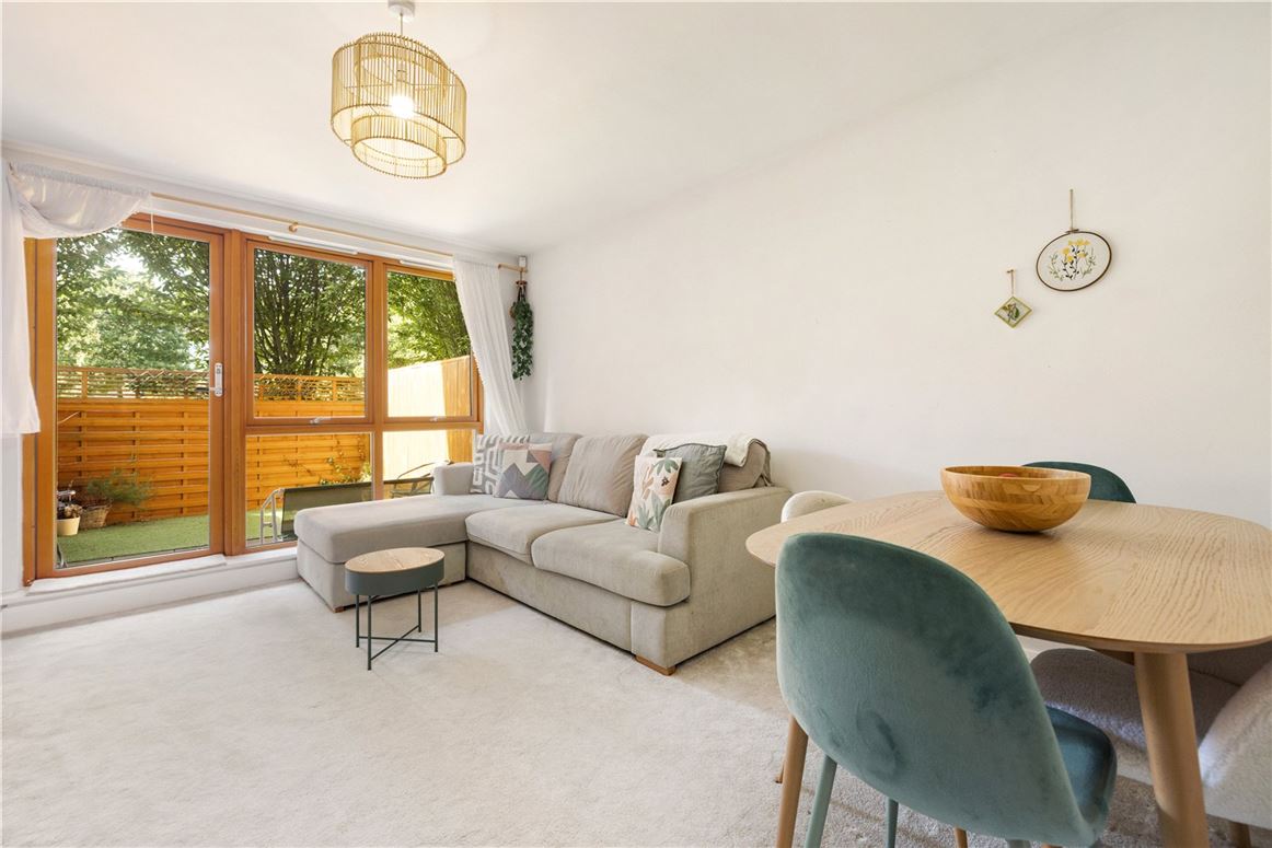 17 Belarmine Hall, Stepaside, Dublin 18
