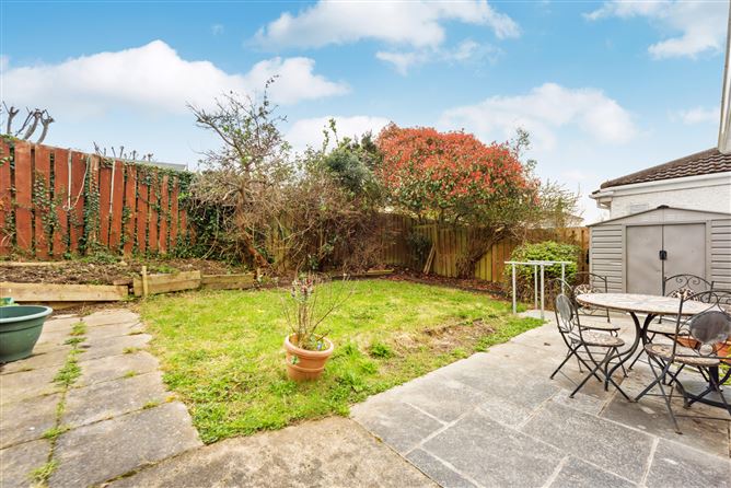 5 Woodstown Drive, Knocklyon, Dublin 16