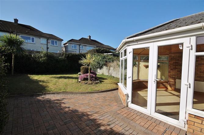 64 Belgrove Lawn, Chapelizod, Dublin 20