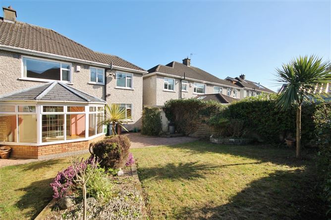 64 Belgrove Lawn, Chapelizod, Dublin 20
