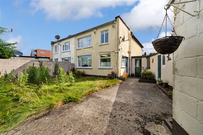 21 St. Marys Park, Walkinstown, Dublin 12