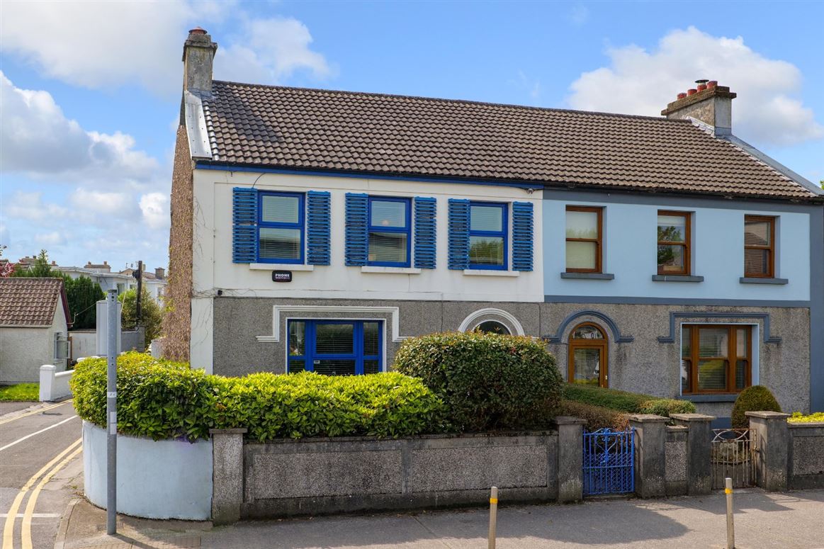 Mac Dara, 1 Upper Newcastle Road, Newcastle, Galway City