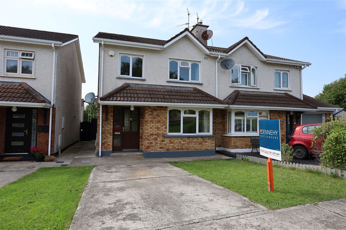 2 The Hollys, Bridgemount, Carrigaline, Cork