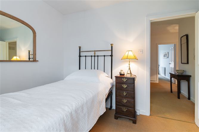 Apartment 23 Grosvenor House, Monkstown, County Dublin