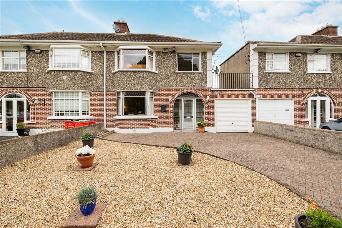 90 WILLOW PARK GROVE, Glasnevin, Dublin 11 KELLY BRADSHAW DALTON