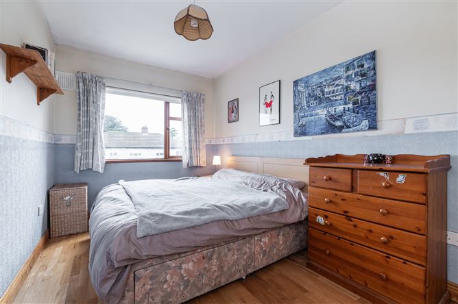 15 Drummartin Park, Goatstown, Dublin 14