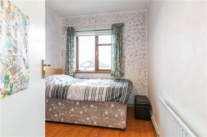 15 Drummartin Park, Goatstown, Dublin 14