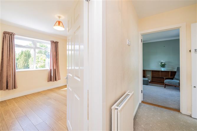 https://photos-a.propertyimages.ie/media/0/2/3/4925320/06732ecd-ef01-4f8c-9907-7bfc57ae5849_l.jpg