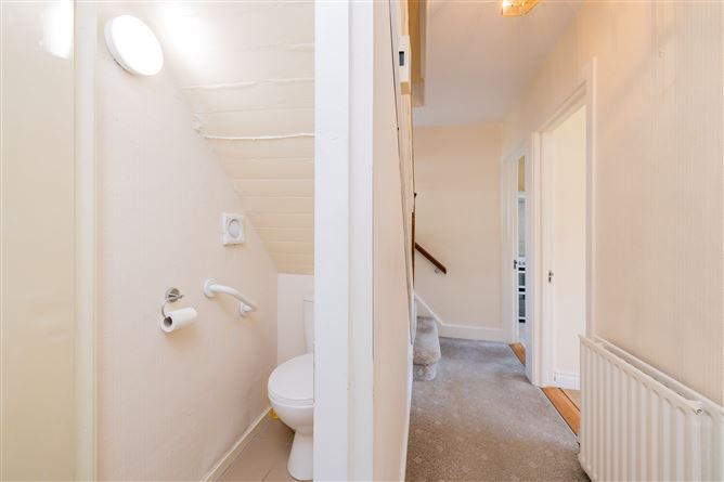 https://photos-a.propertyimages.ie/media/0/2/3/4925320/06732ecd-ef01-4f8c-9907-7bfc57ae5849_l.jpg