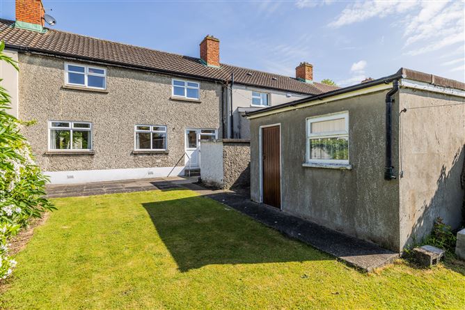 https://photos-a.propertyimages.ie/media/0/2/3/4925320/06732ecd-ef01-4f8c-9907-7bfc57ae5849_l.jpg
