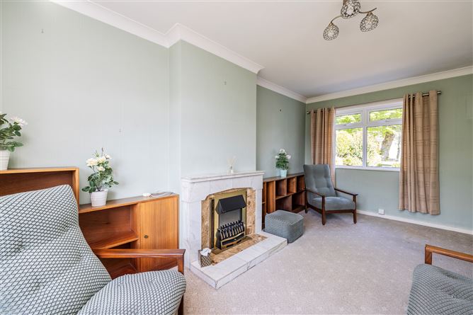https://photos-a.propertyimages.ie/media/0/2/3/4925320/06732ecd-ef01-4f8c-9907-7bfc57ae5849_l.jpg