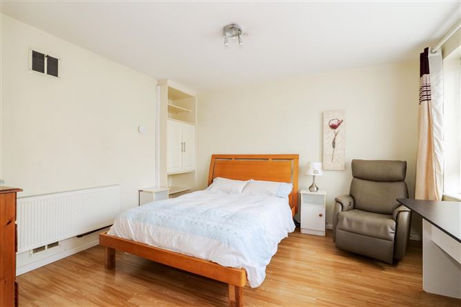 34 Moyola Park, Newcastle, Galway