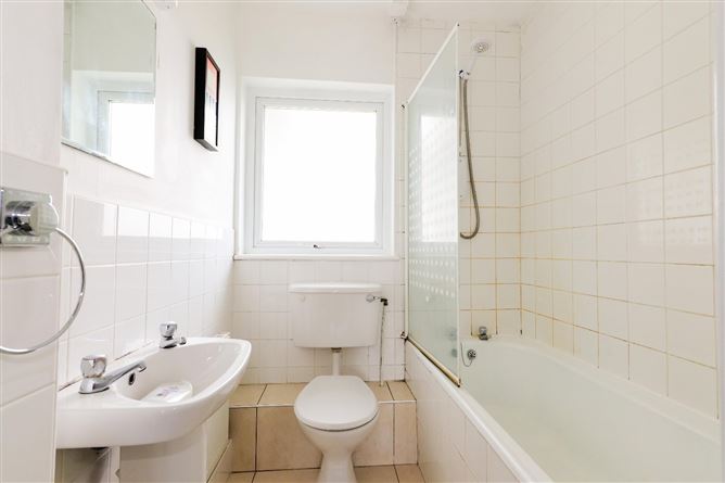 34 Moyola Park, Newcastle, Galway