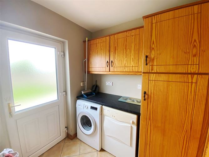 3 Lawnsdale, Ballybofey, Co. Donegal