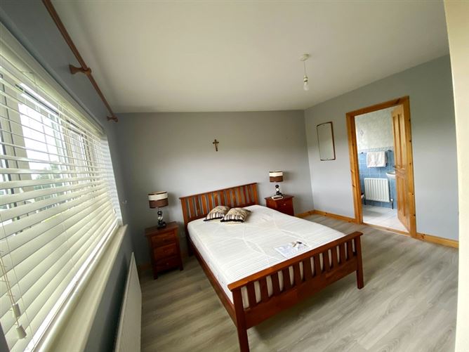 3 Lawnsdale, Ballybofey, Co. Donegal