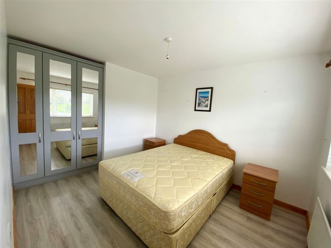 3 Lawnsdale, Ballybofey, Co. Donegal