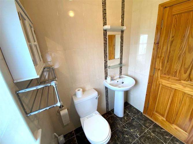 3 Lawnsdale, Ballybofey, Co. Donegal