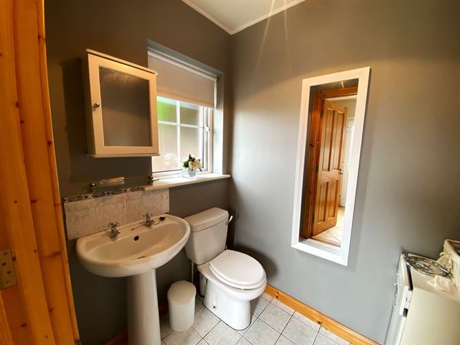 3 Lawnsdale, Ballybofey, Co. Donegal