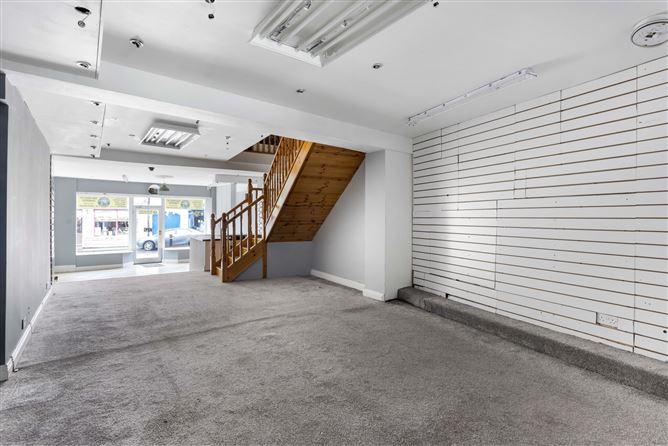 77 Main Street, Cavan