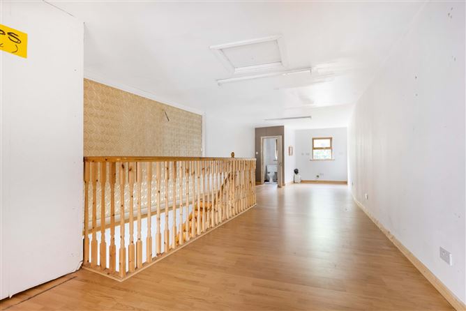 77 Main Street, Cavan