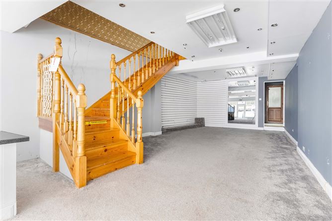 77 Main Street, Cavan