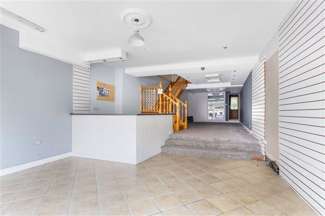 77 Main Street, Cavan