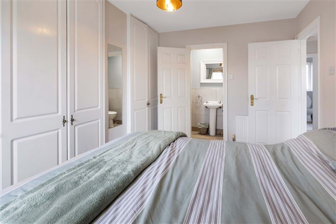 61 Canterbrook, Trim Road, Navan, Co. Meath